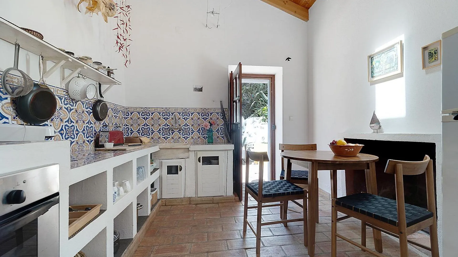 Casa Limao Old City Aljezur Charming House With Private Patio And Marvelous View 포르투갈